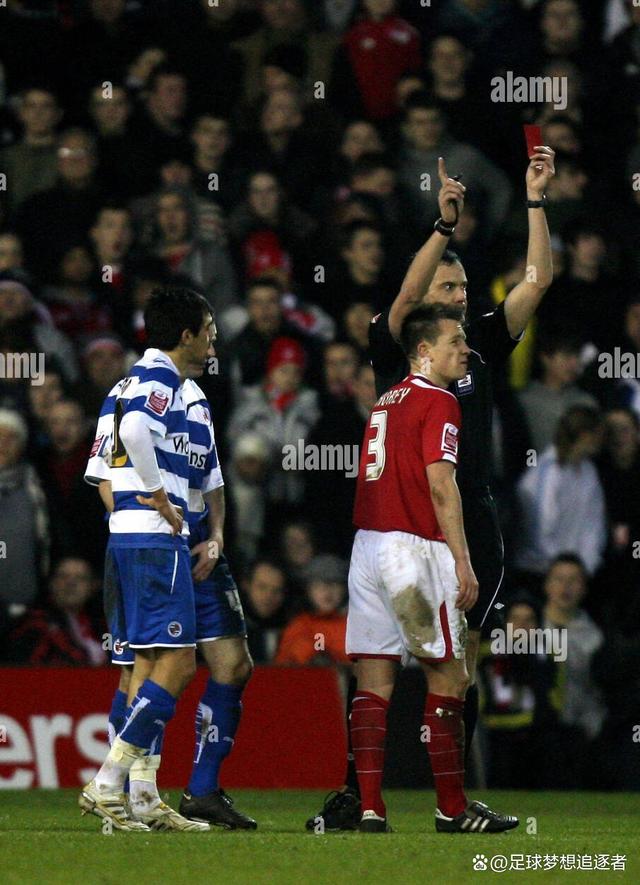 球队在客场作战中取得了一场不容易的胜利 球队在客场作战中取得了一场不容易的胜利